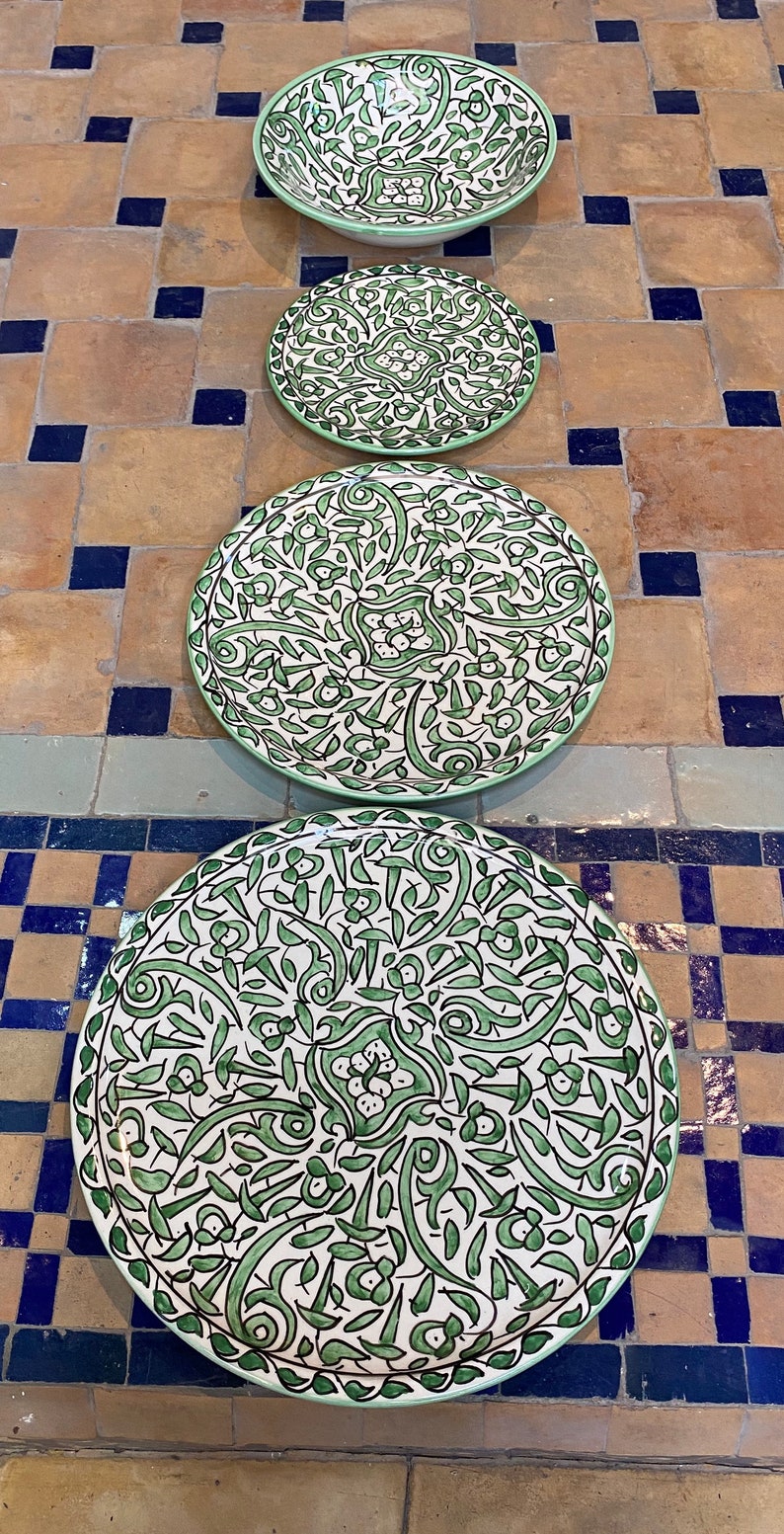 A1 - Handmade and hand-painted Moroccan ceramic plate