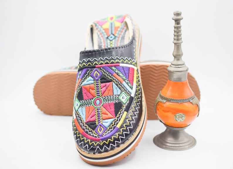 Berber Morocco Slippers, Embroidered Moroccan Babouche, Amazigh Leather Loafers, Women Goatskin Mules, Durable Sheepskin Mules