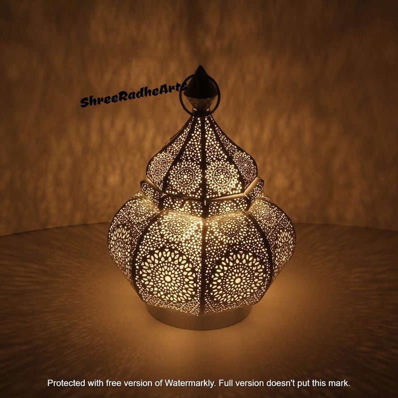 Moroccan Lantern Design | Vintage Decor lamp, Spectacular Play of Light | Table lamp+Garden Lantern | Home decor | Golden Light Lamp
