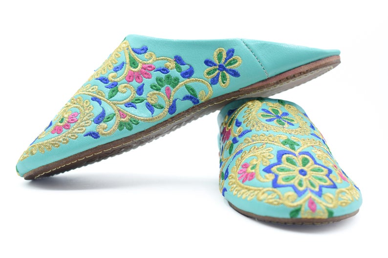 Moroccan women wedding slippers, Morocco Berber embroider mule, leather slippers, indoor shoes