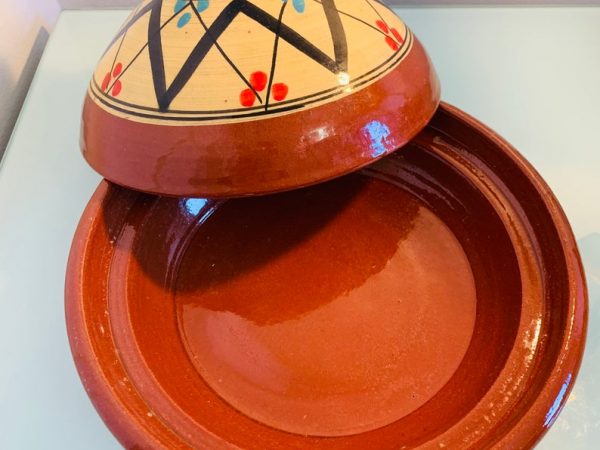 Moroccan Tagine, médium tajine, Moroccan pottery, cooking tagine, hand painted tagine ,Vintage Tagine, kitchen pottery