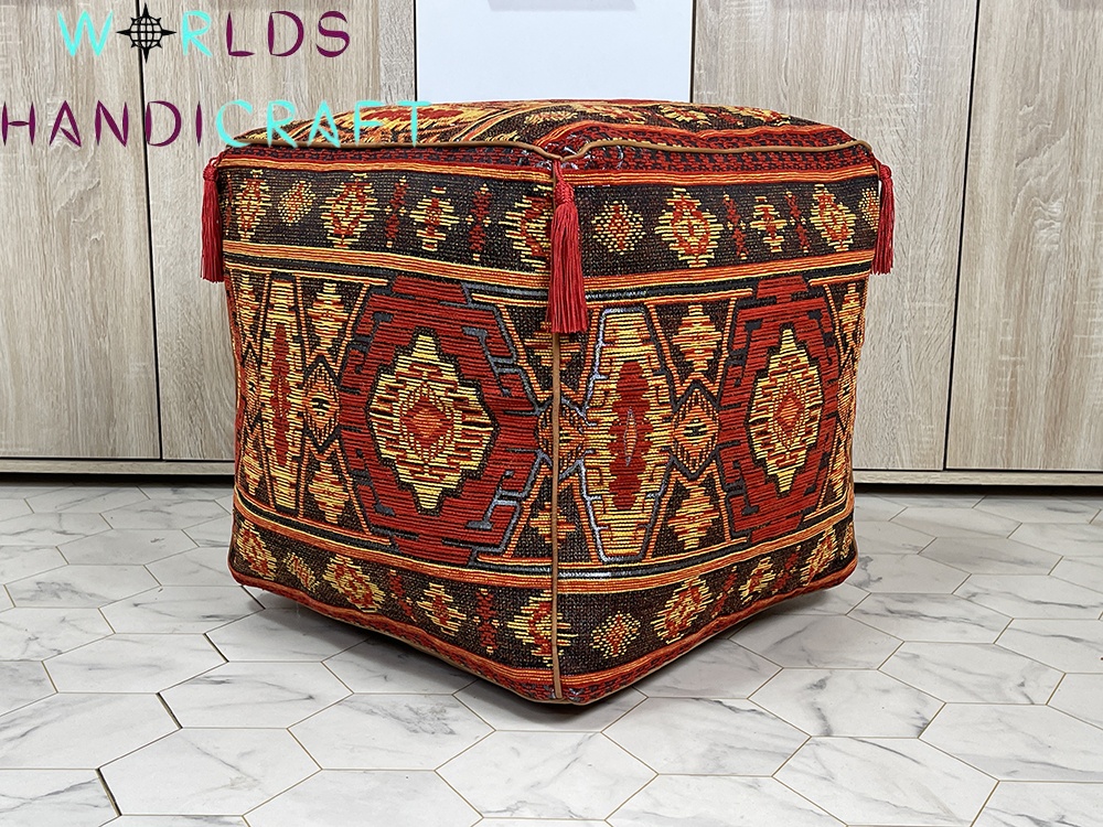 Colored Square Tissu Leather Ottoman Pouf