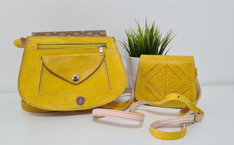 Set of 2 Moroccan leather bags