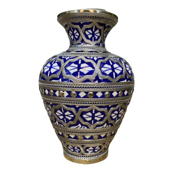 Handmade and hand-painted moroccan vase